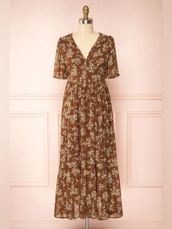 Boutique 1861 Dresses & Skirts - Floral Midi Dress